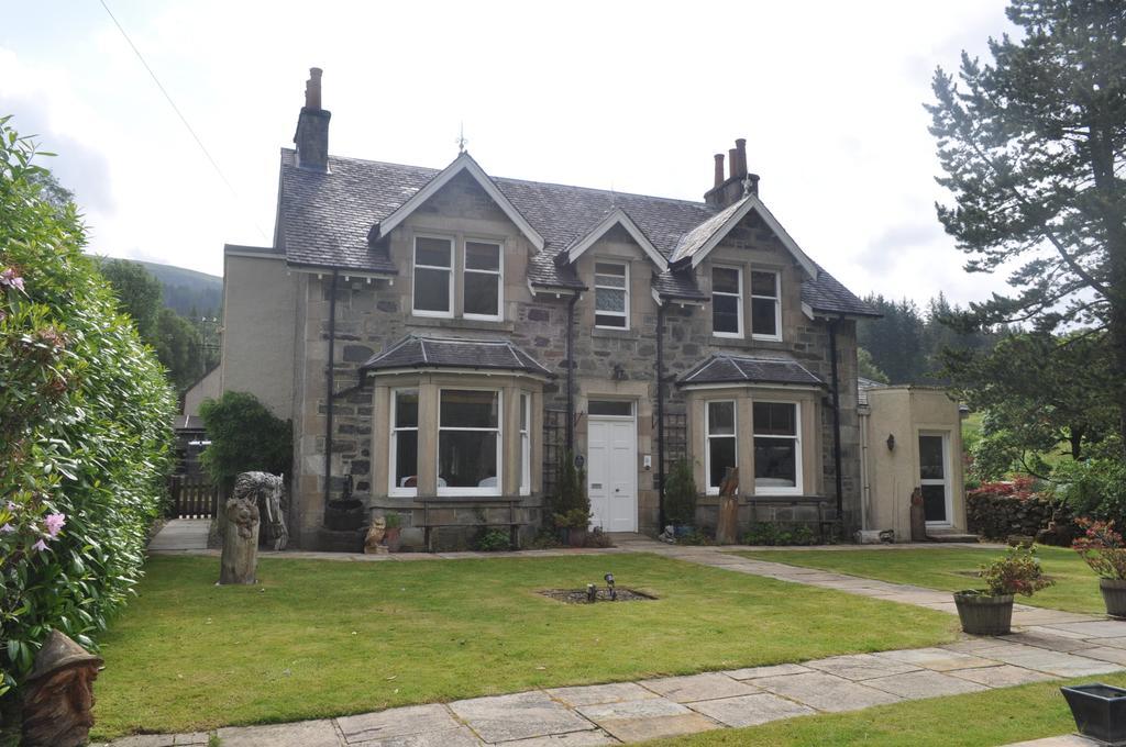 Villa Airlie House Self Catering à Strathyre Extérieur photo