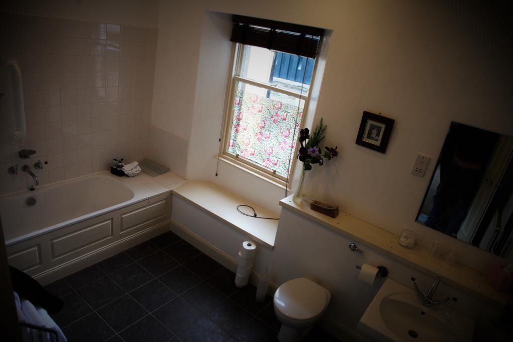 Villa Airlie House Self Catering à Strathyre Extérieur photo