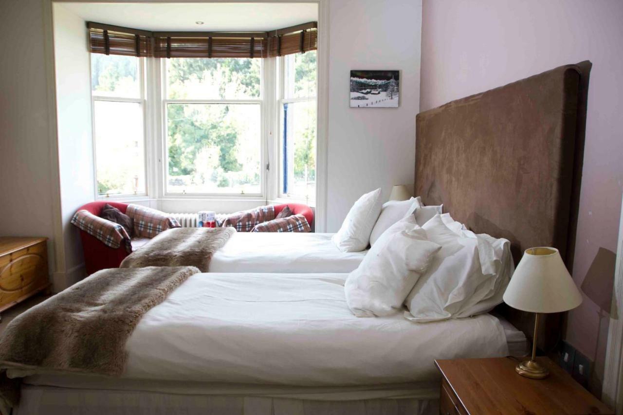 Villa Airlie House Self Catering à Strathyre Extérieur photo